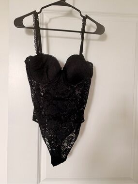 Jezebel Black Lace Bustier with Underwire Support
